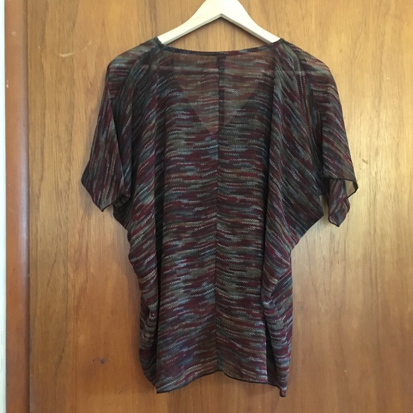 Windsor Sheer Pattern Top - Picture 2 of 4